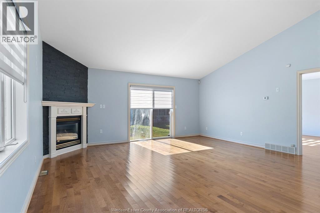 11429 Arvilla Street, Windsor, ON - Indoor With Fireplace