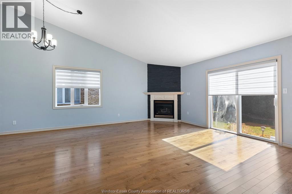 11429 Arvilla Street, Windsor, ON - Indoor With Fireplace