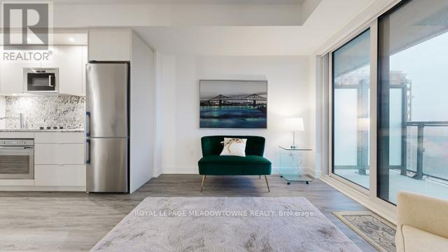 1439 - 20 Inn On The Park Drive, Toronto, ON - Indoor