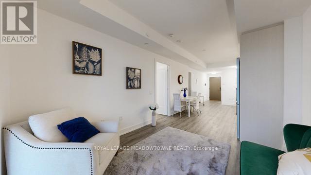 1439 - 20 Inn On The Park Drive, Toronto, ON - Indoor