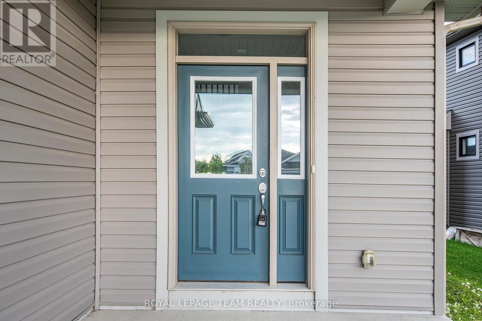 521 Kindred Crescent, North Grenville, ON - Outdoor With Exterior