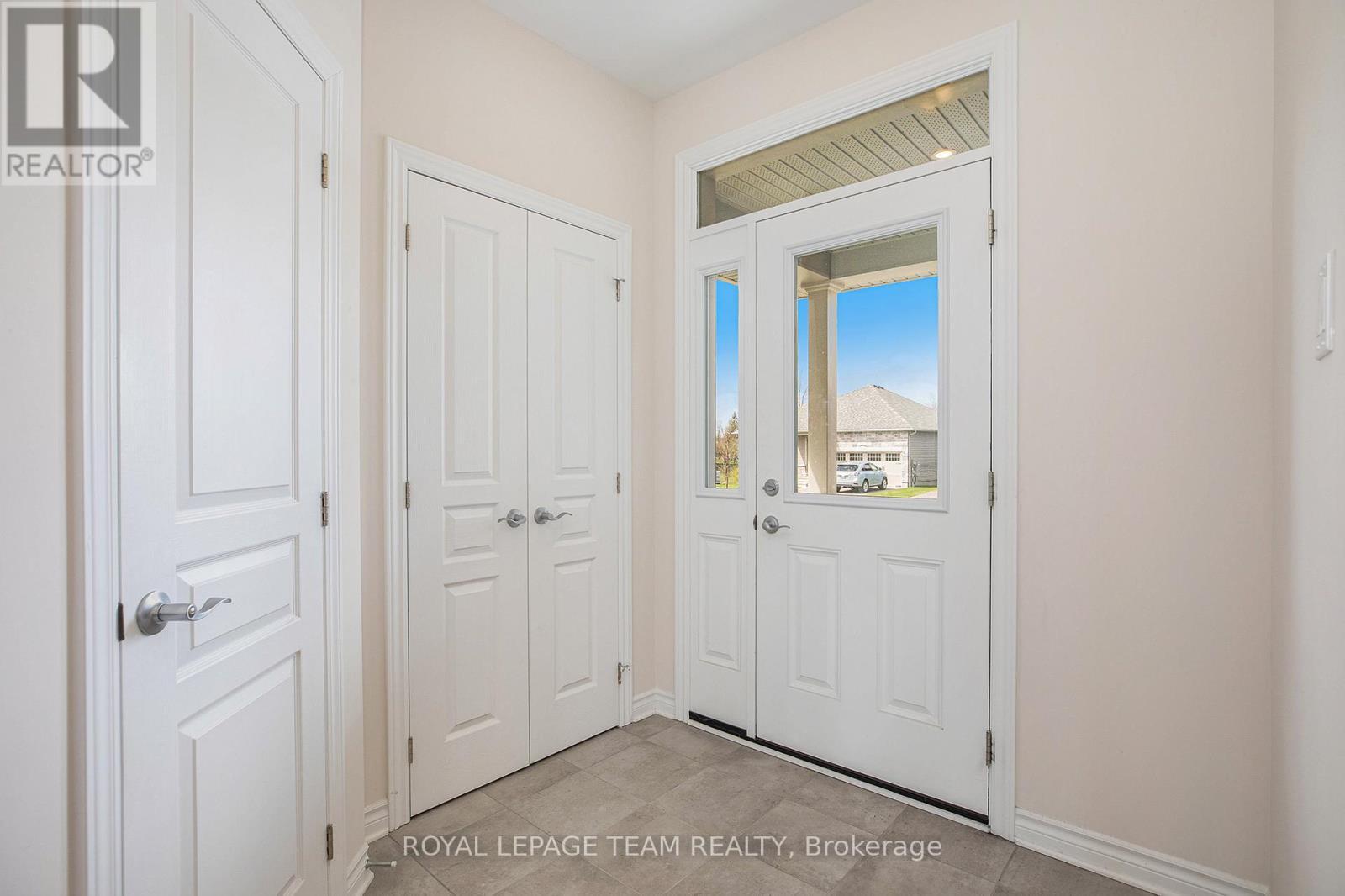 521 Kindred Crescent, North Grenville, ON - Indoor Photo Showing Other Room