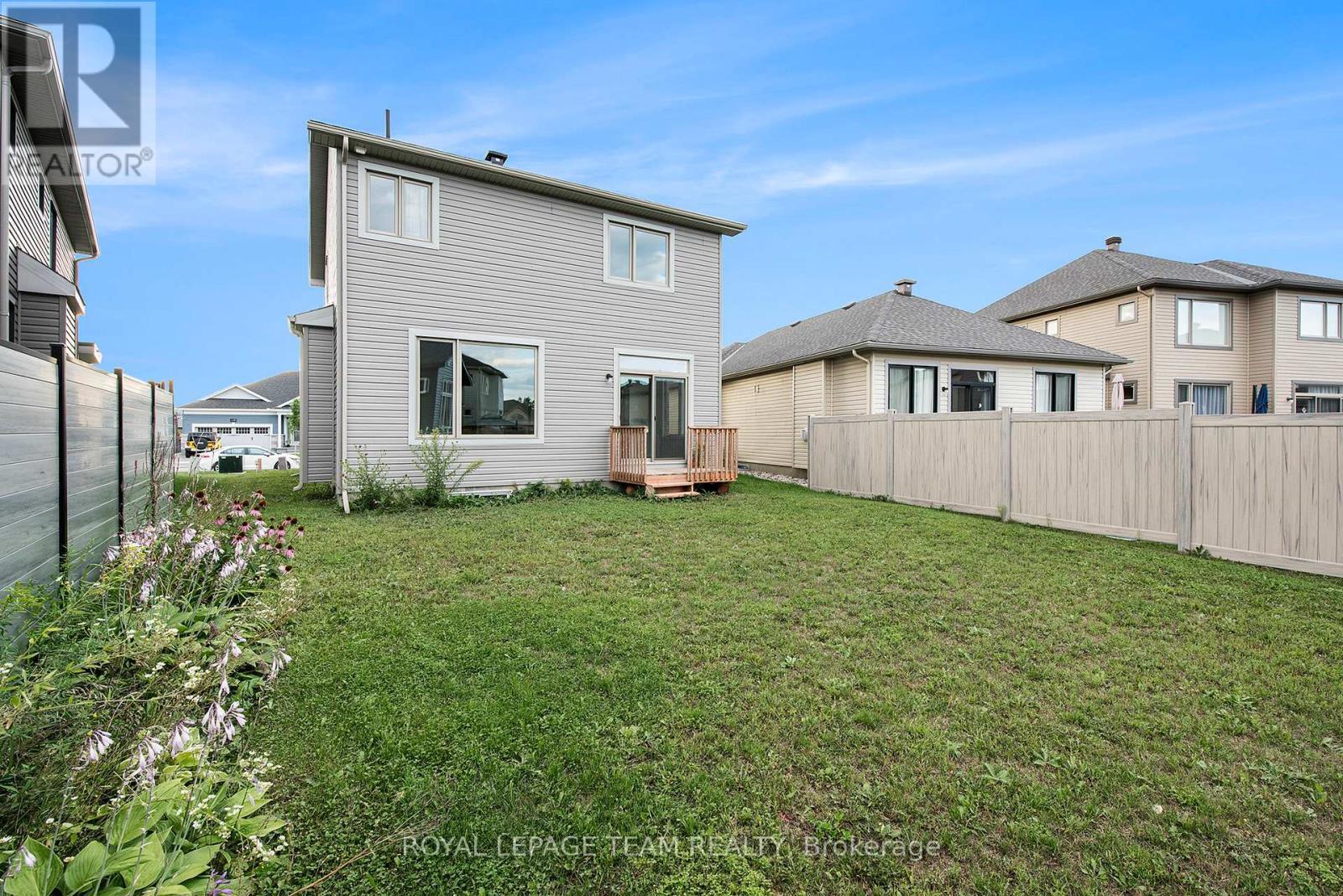 521 Kindred Crescent, North Grenville, ON - Outdoor