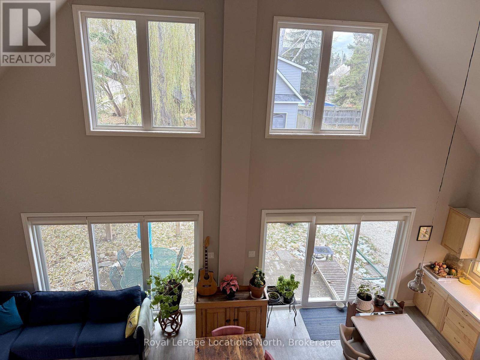 18 Hickory Street, Collingwood, ON - Indoor Photo Showing Other Room