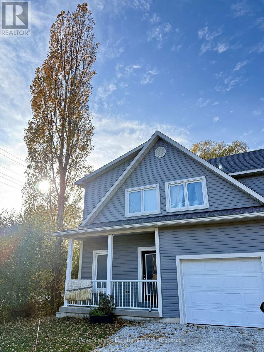 18 Hickory Street, Collingwood, ON - Outdoor With Deck Patio Veranda