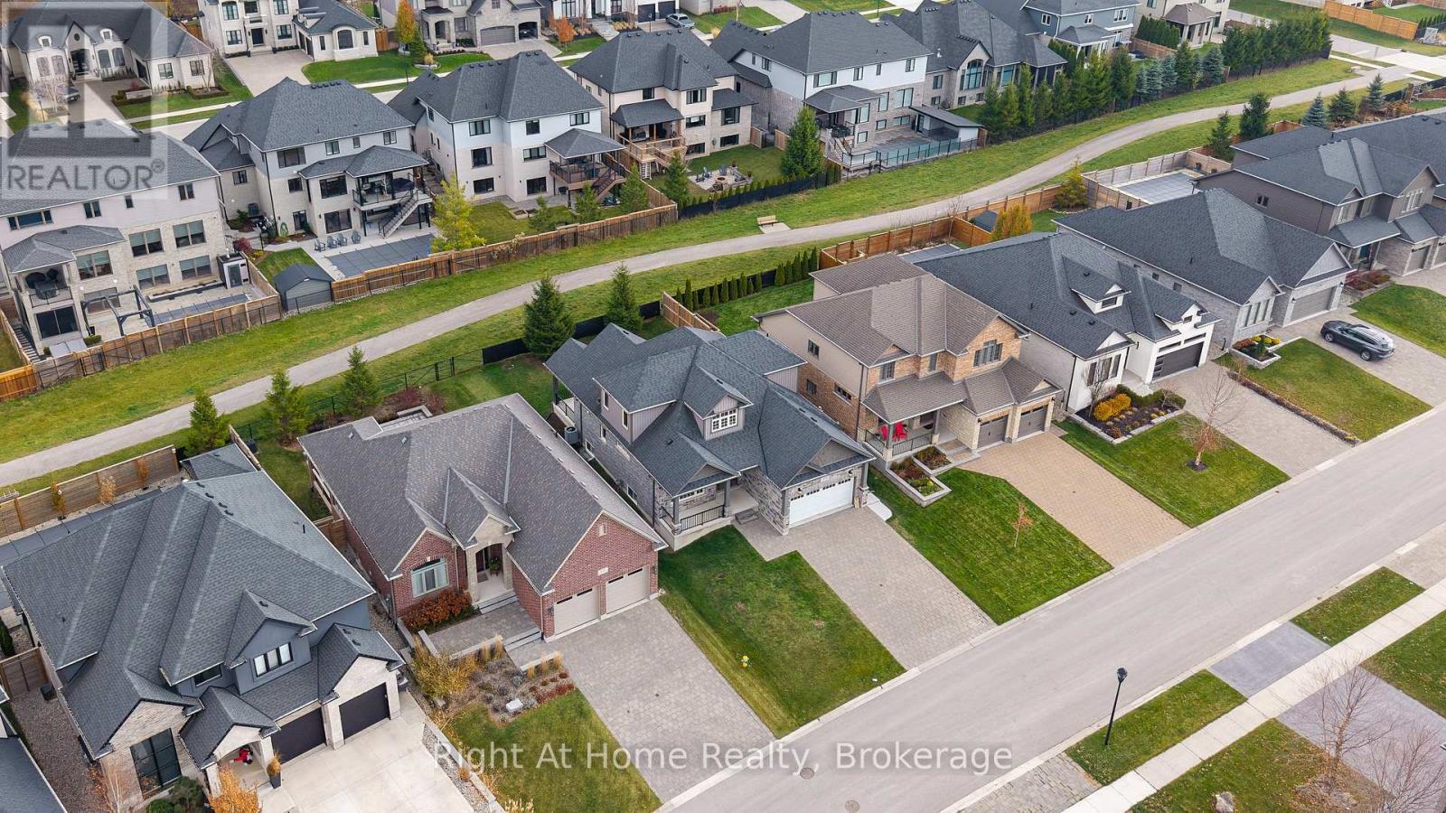 1038 Trailsway Avenue, London South (South B), ON - With View