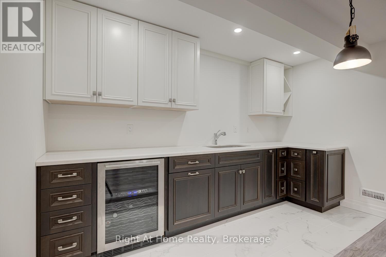 Wet bar (basement) - 1038 Trailsway Avenue, London South (South B), ON - Indoor