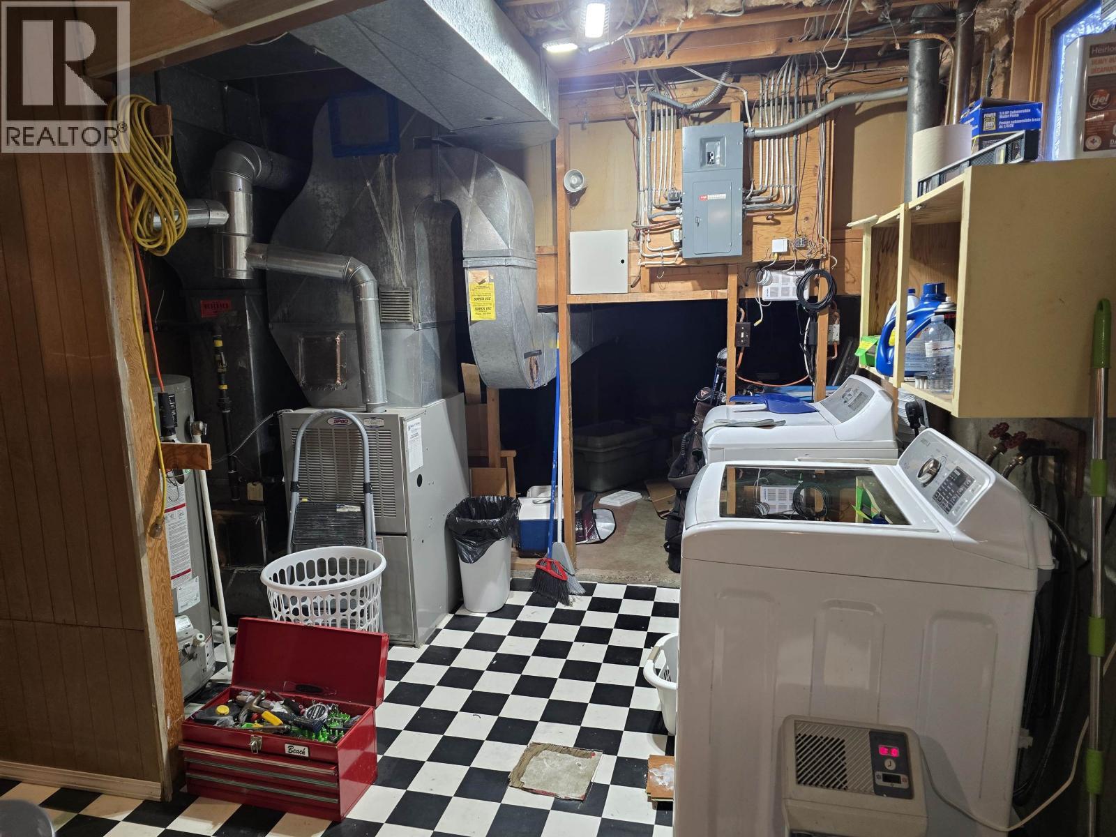 2790 Fairview Crescent, Prince George, BC - Indoor Photo Showing Basement