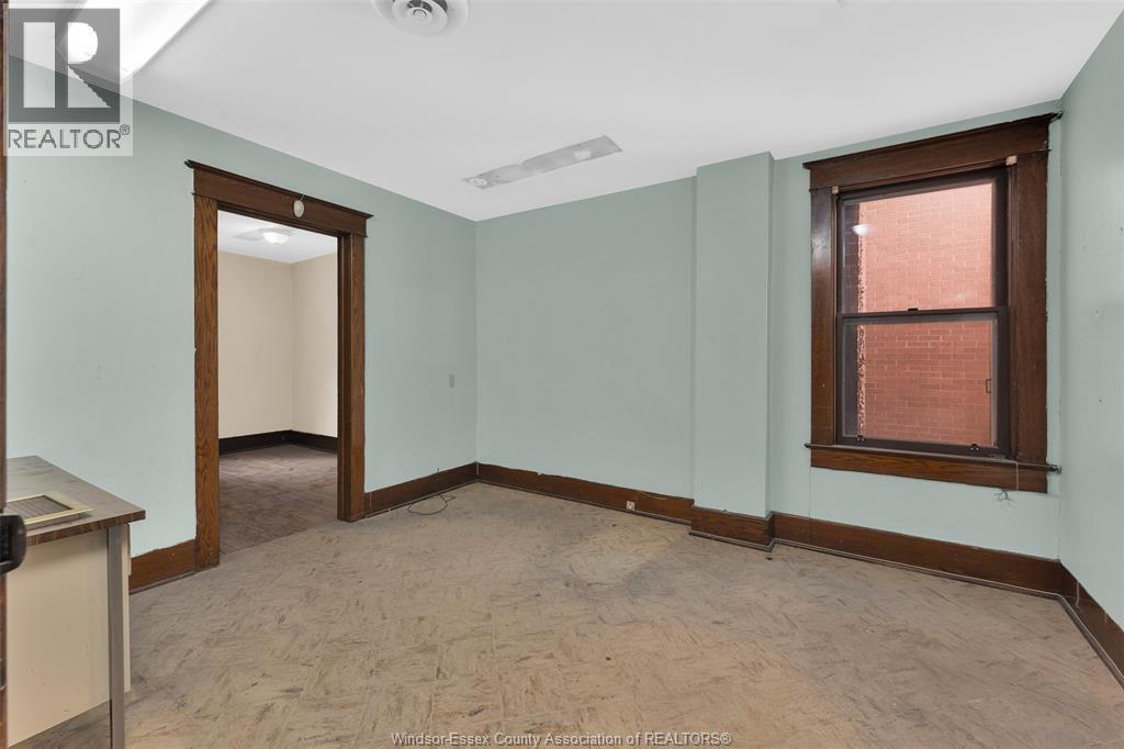 14 Division Street South, Kingsville, ON