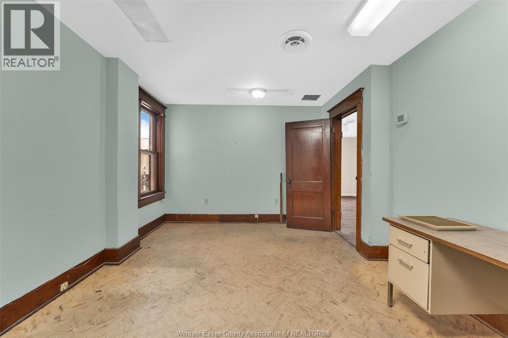 14 Division Street South, Kingsville, ON