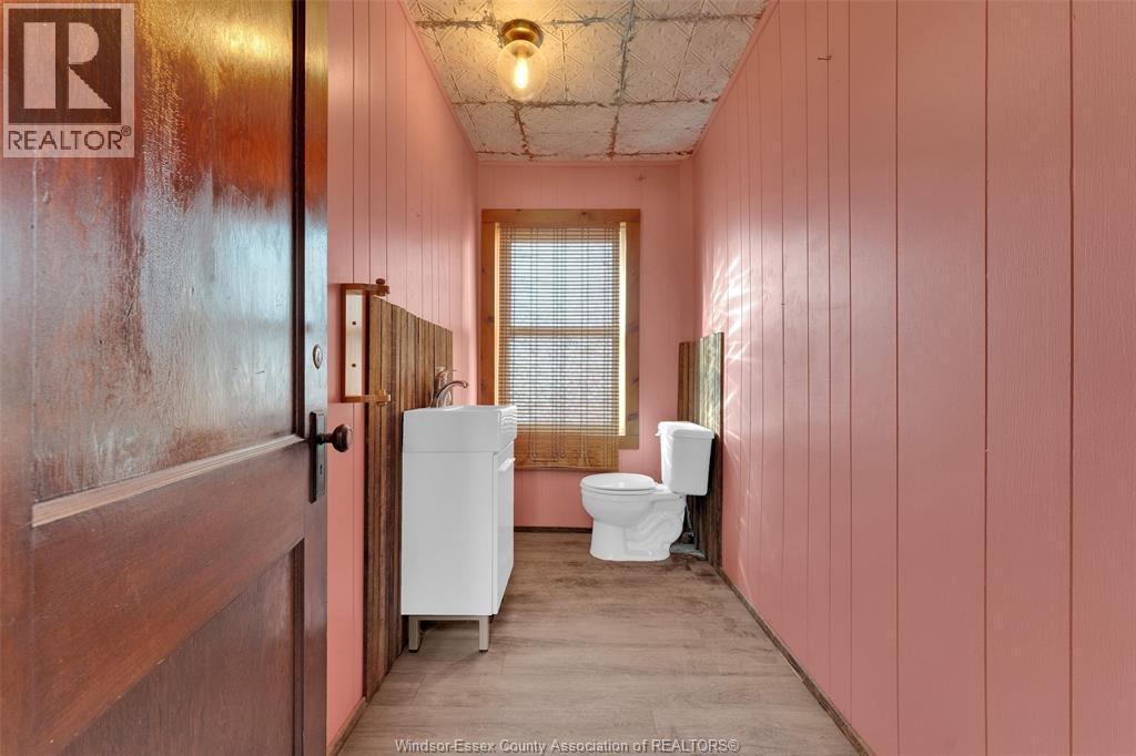 14 Division Street South, Kingsville, ON