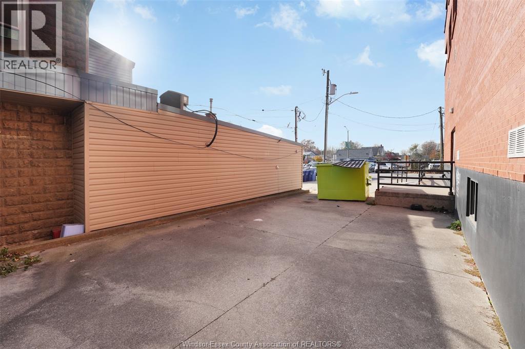 14 Division Street South, Kingsville, ON