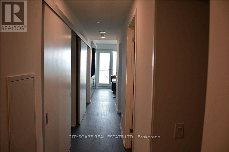 4810 - 197 Yonge Street, Toronto, ON - Indoor Photo Showing Other Room