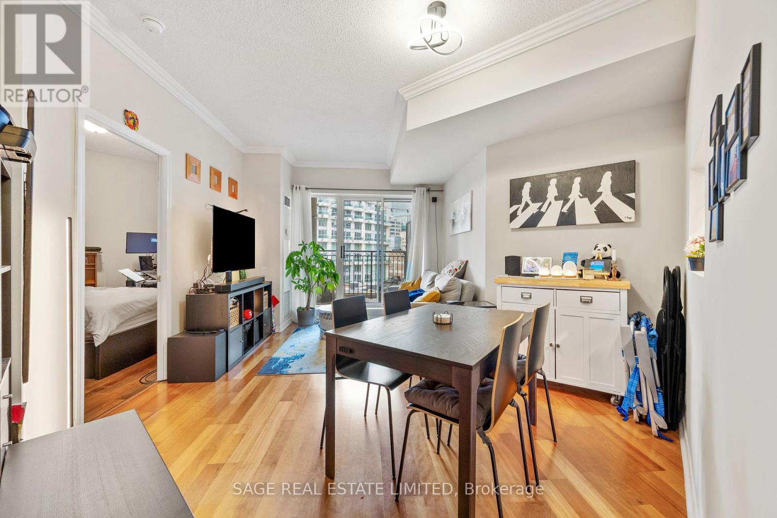 702 - 115 Richmond Street E, Toronto, ON - Indoor Photo Showing Dining Room