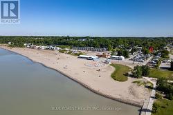 Steps to Main Beach -