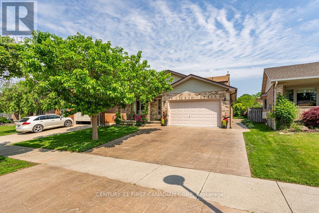 169 Ashley Crescent, London South (South X), ON - Outdoor