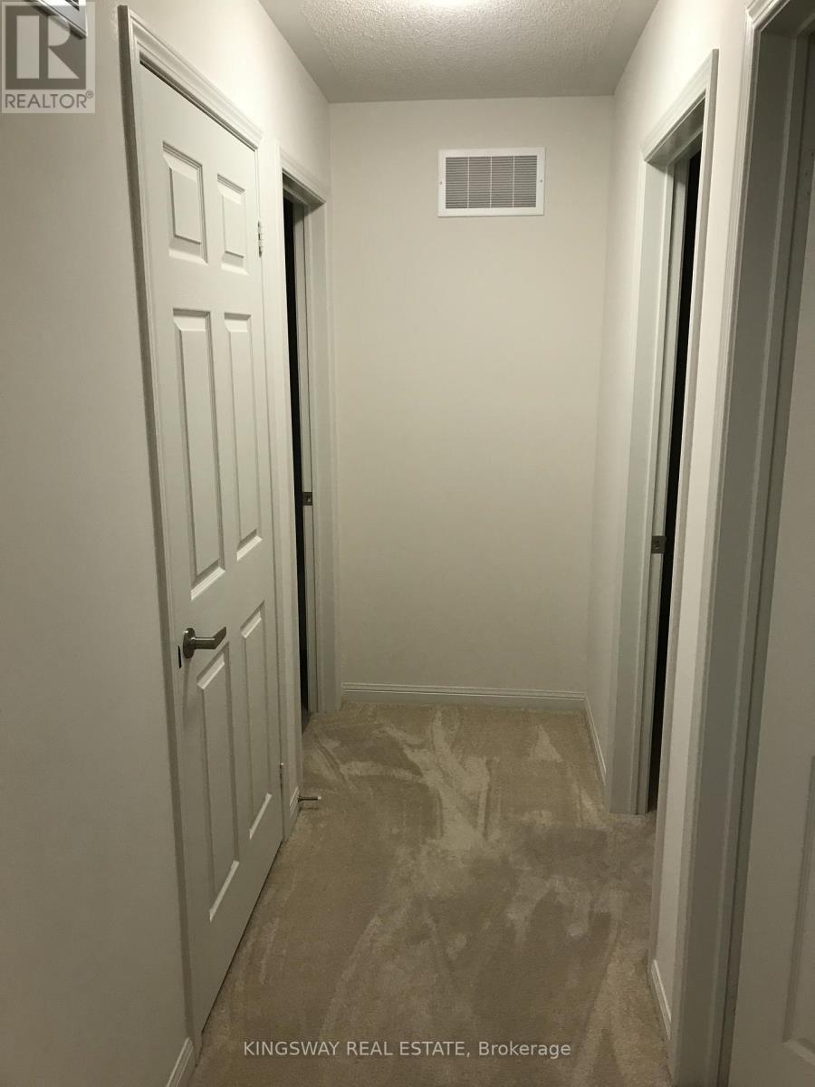 141 - 250 Sunny Meadow Boulevard, Brampton, ON - Indoor Photo Showing Other Room