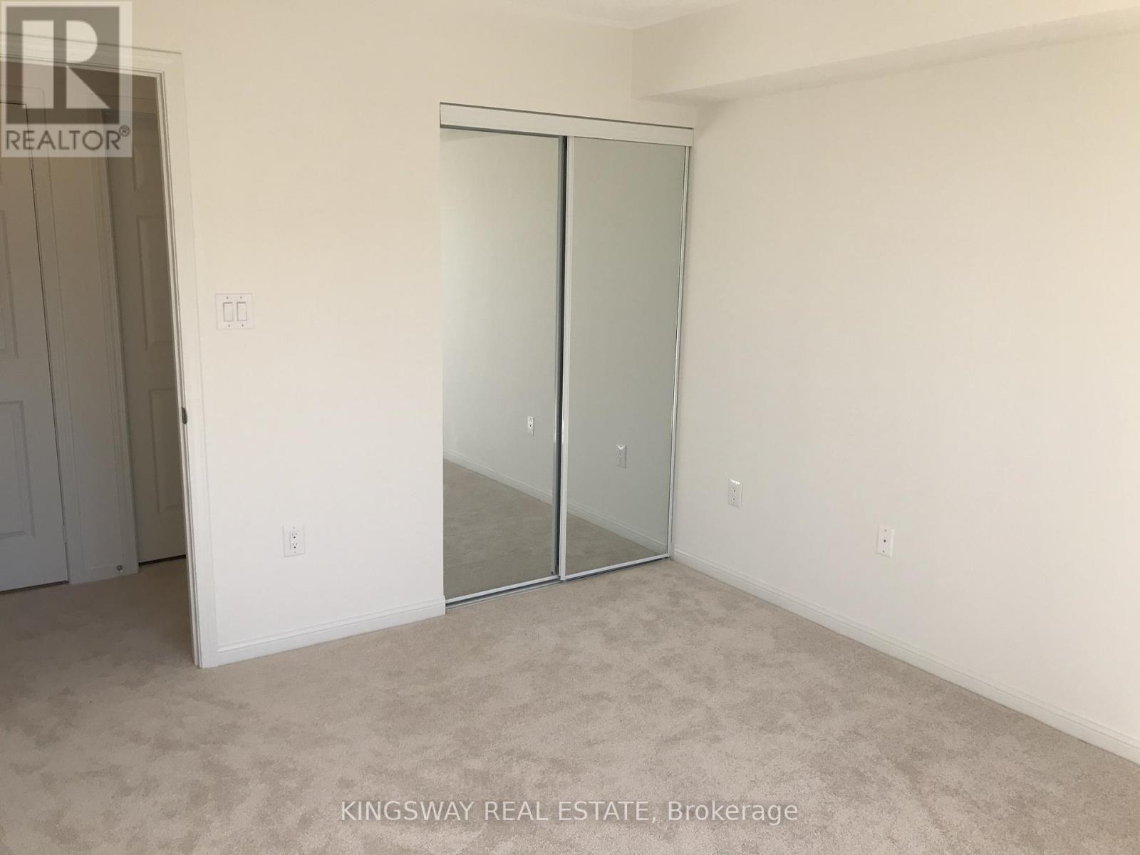 141 - 250 Sunny Meadow Boulevard, Brampton, ON - Indoor Photo Showing Other Room