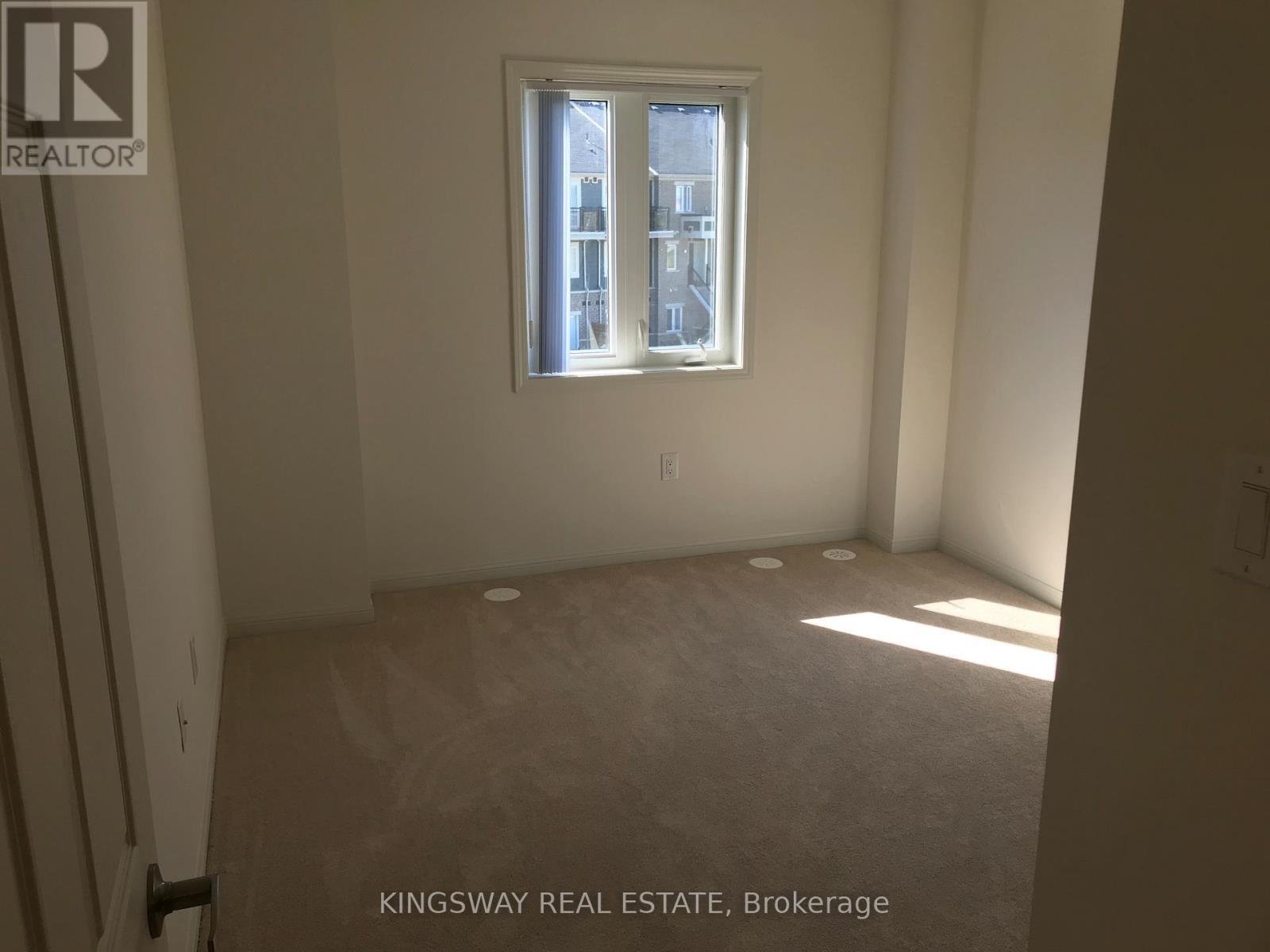 141 - 250 Sunny Meadow Boulevard, Brampton, ON - Indoor Photo Showing Other Room