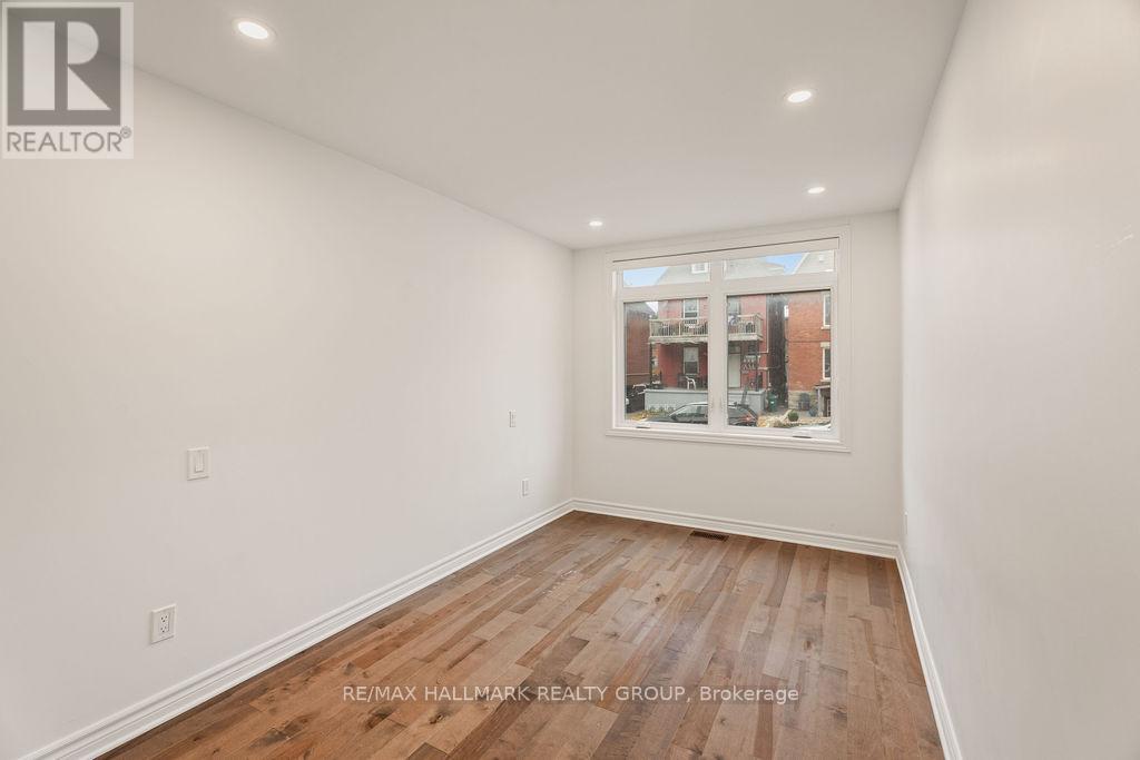 1 - 552 Mcleod Street, Ottawa, ON