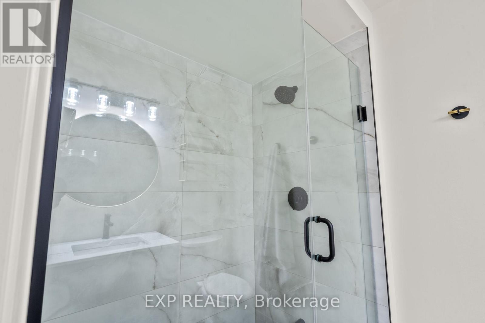 24 Riverview Drive, Scugog (Port Perry), ON - Indoor Photo Showing Bathroom