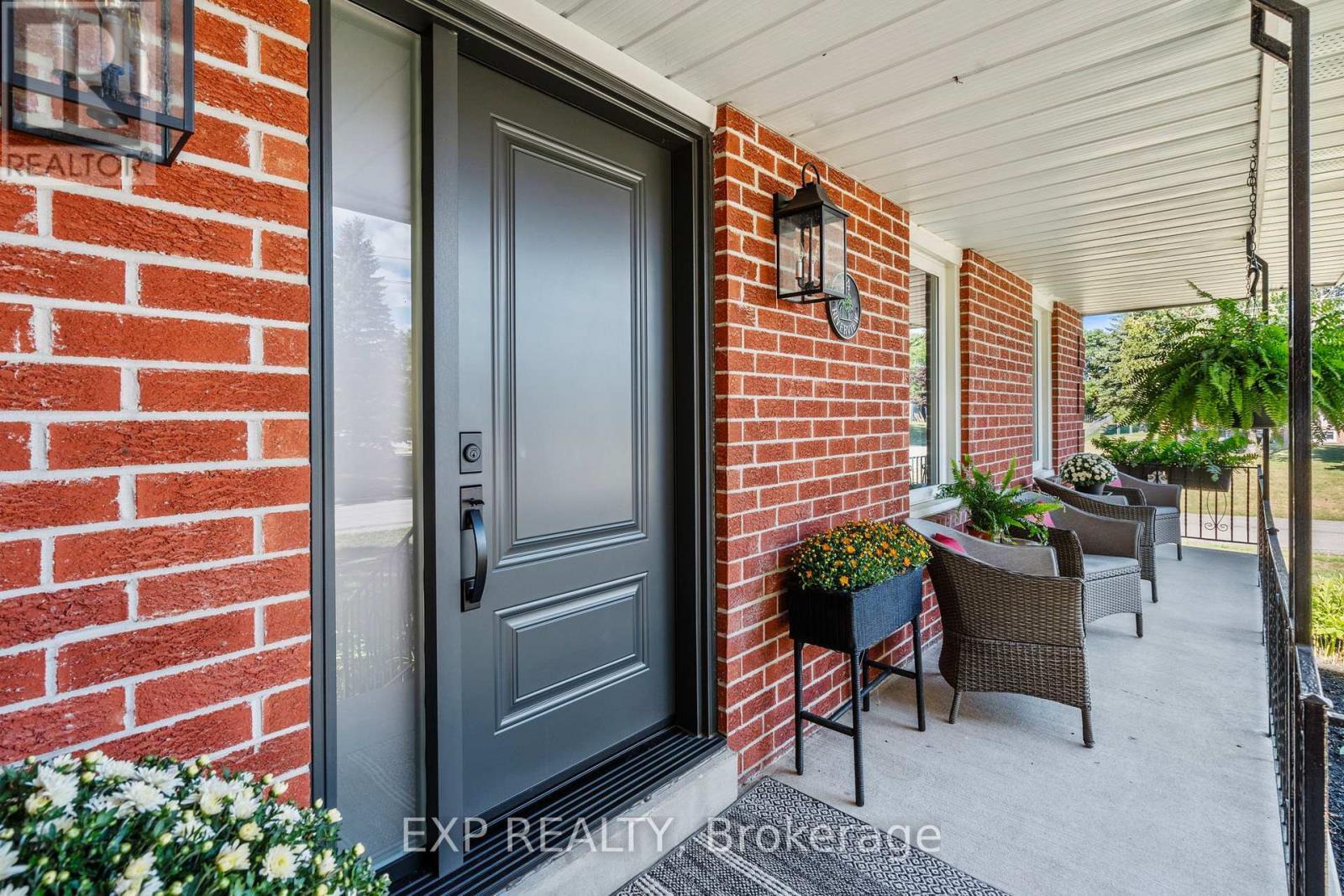 24 Riverview Drive, Scugog (Port Perry), ON - Outdoor With Exterior