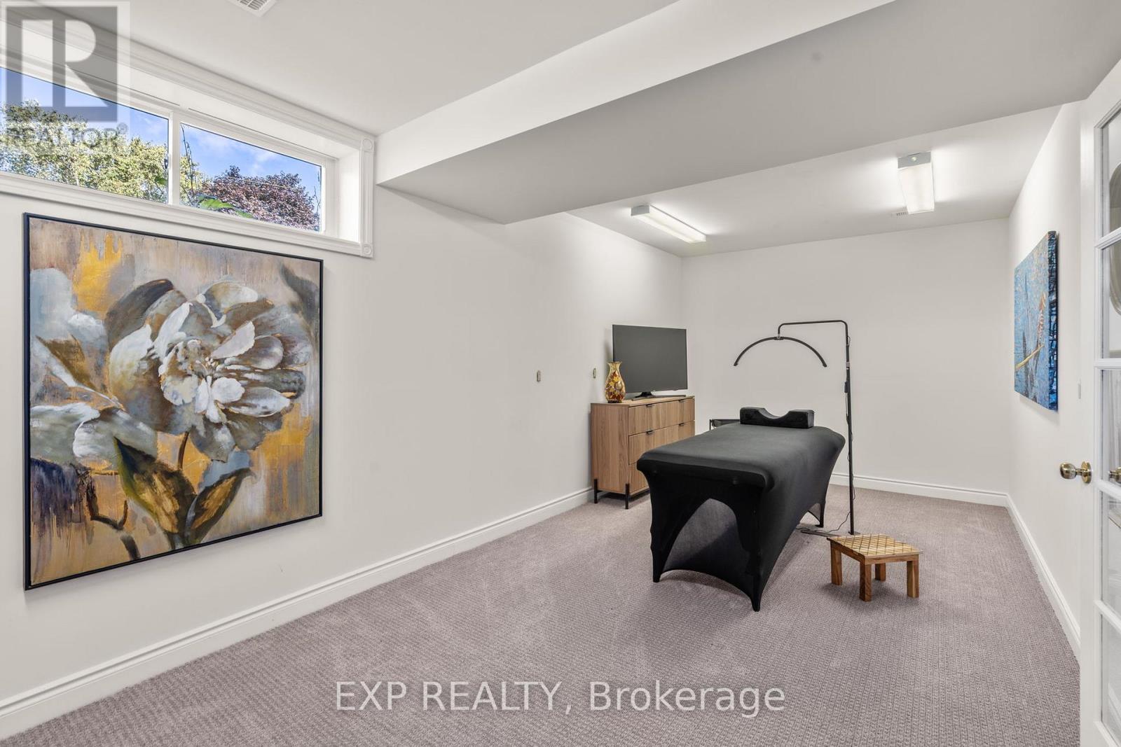 24 Riverview Drive, Scugog (Port Perry), ON - Indoor Photo Showing Other Room