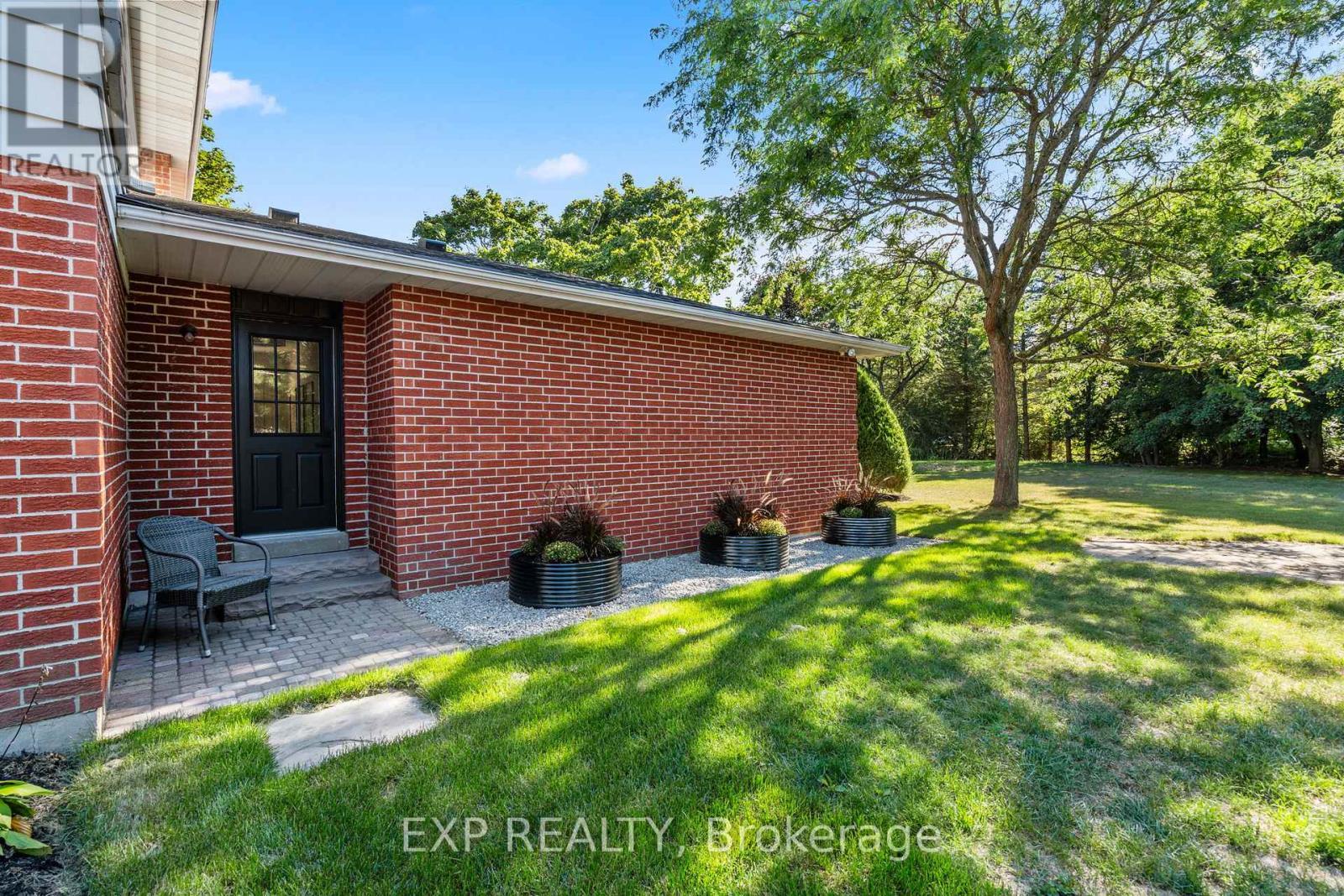 24 Riverview Drive, Scugog (Port Perry), ON - Outdoor