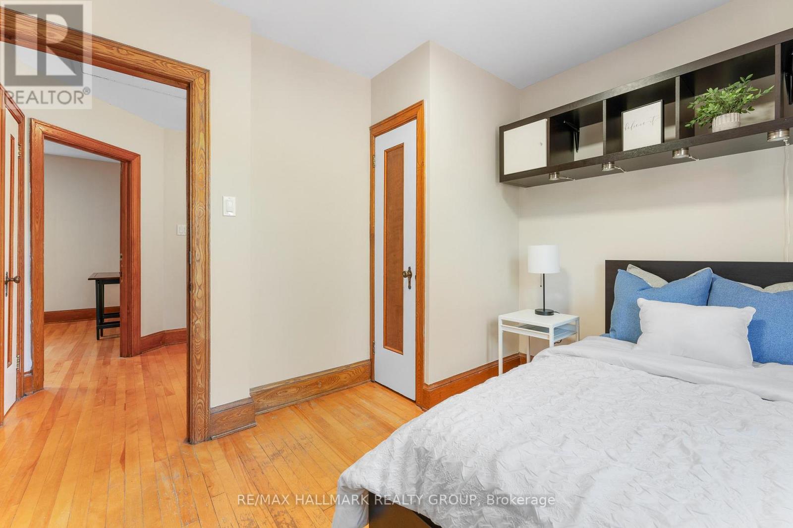 242 Harmer Avenue S, Ottawa, ON - Indoor Photo Showing Bedroom