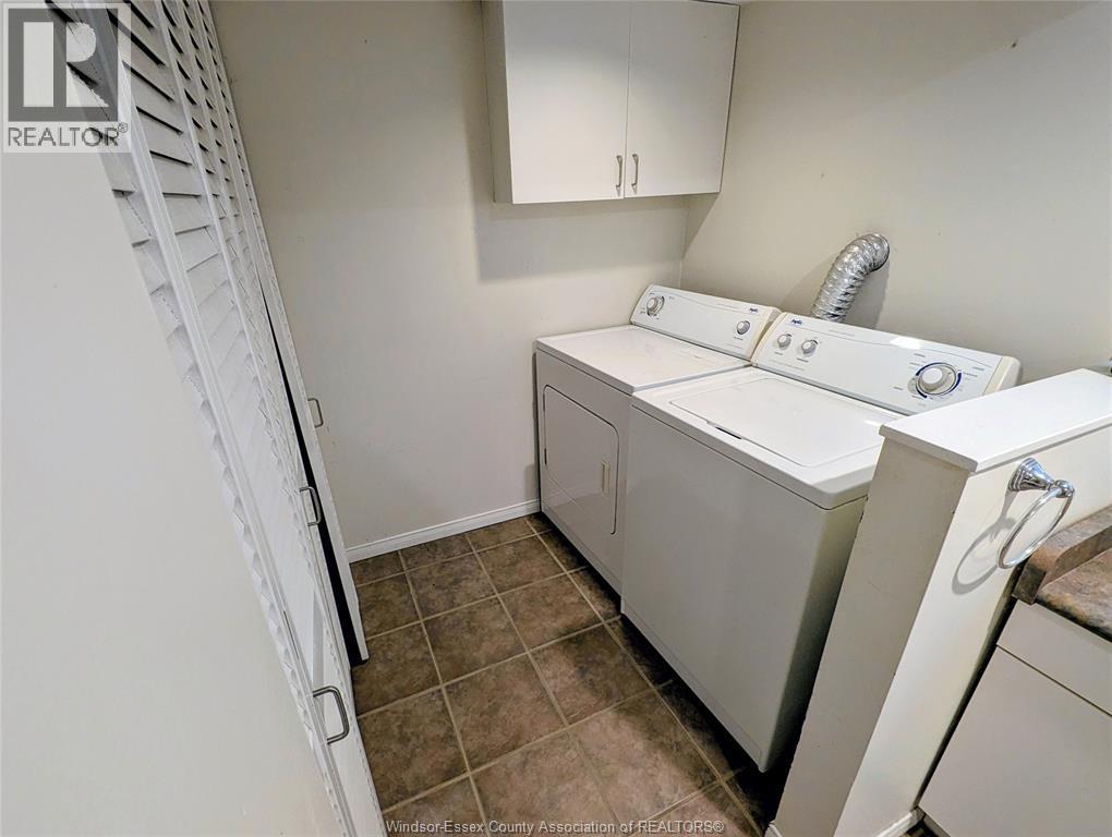 3495 Dougall, Windsor, ON - Indoor Photo Showing Laundry Room
