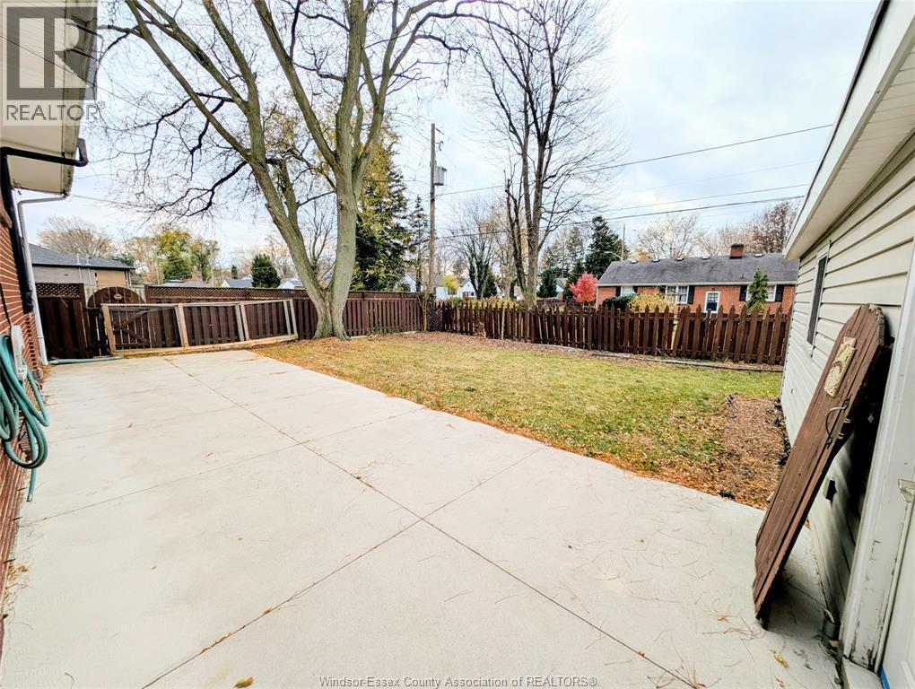 3495 Dougall, Windsor, ON - Outdoor