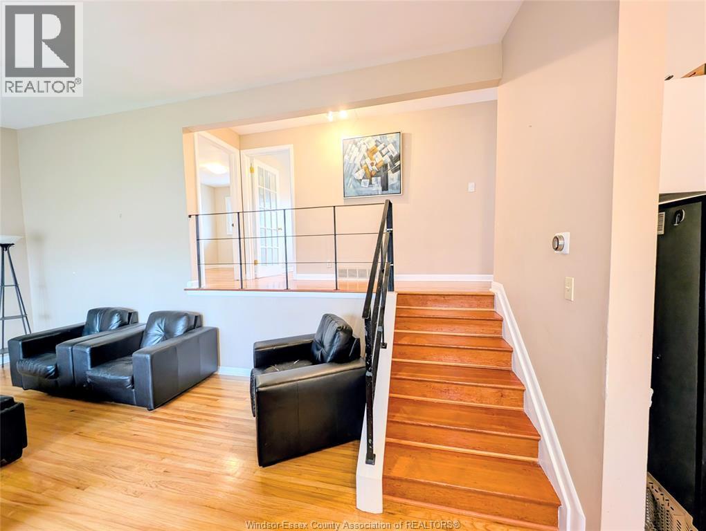 3495 Dougall, Windsor, ON - Indoor Photo Showing Other Room