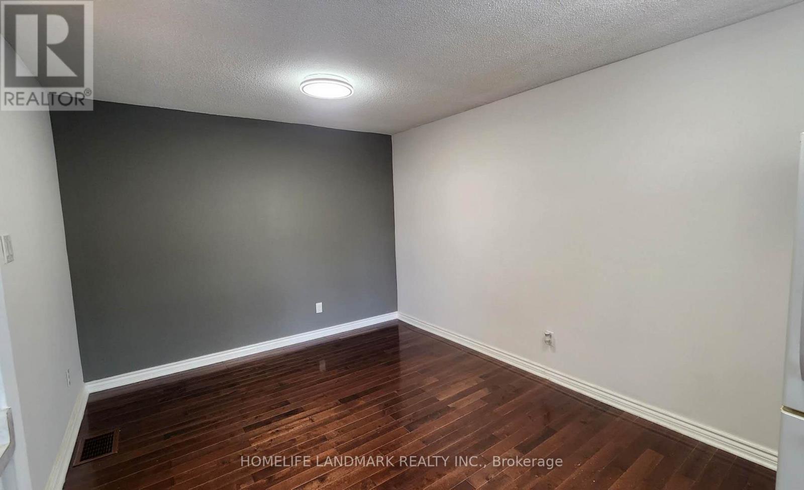 6 - 44 Chester Le Boulevard, Toronto, ON - Indoor Photo Showing Other Room