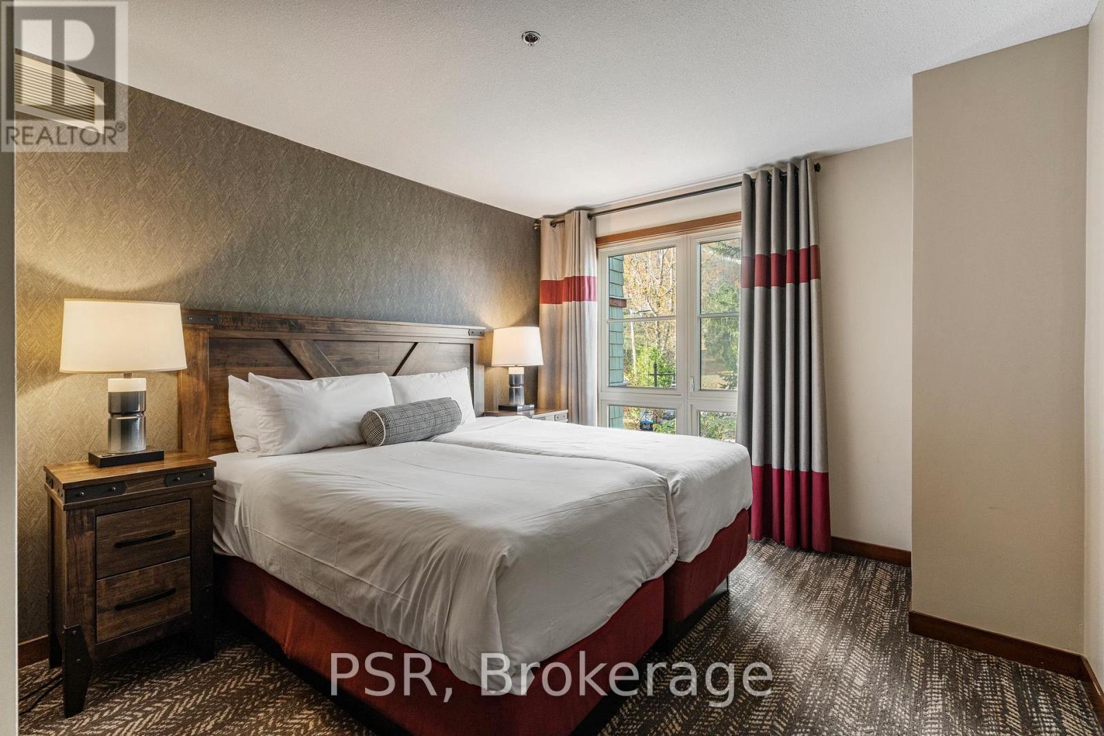 209 - 152 Jozo Weider Boulevard, Blue Mountains, ON - Indoor Photo Showing Bedroom