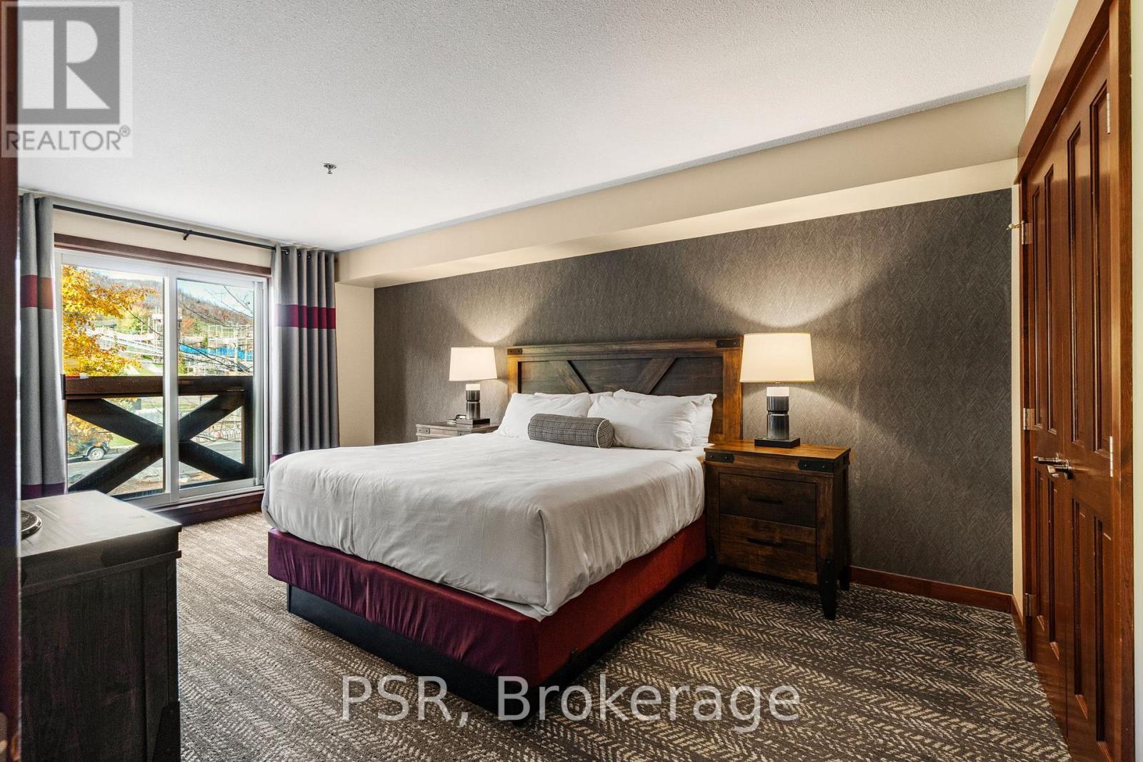 209 - 152 Jozo Weider Boulevard, Blue Mountains, ON - Indoor Photo Showing Bedroom