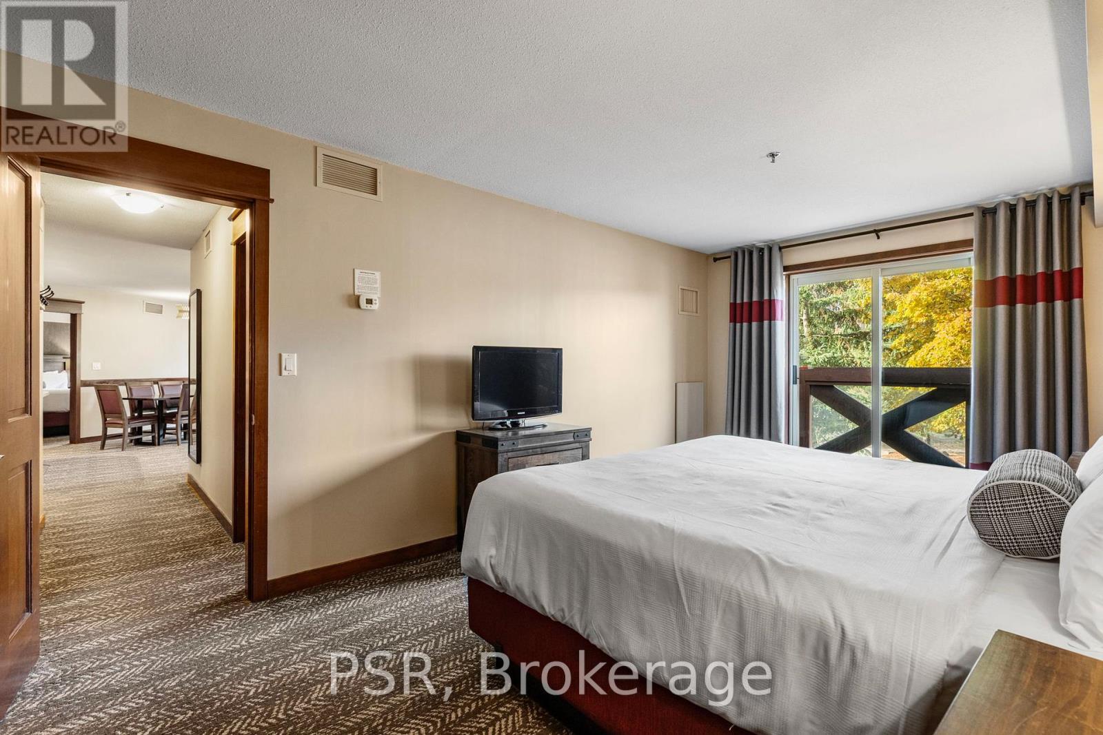 209 - 152 Jozo Weider Boulevard, Blue Mountains, ON - Indoor Photo Showing Bedroom