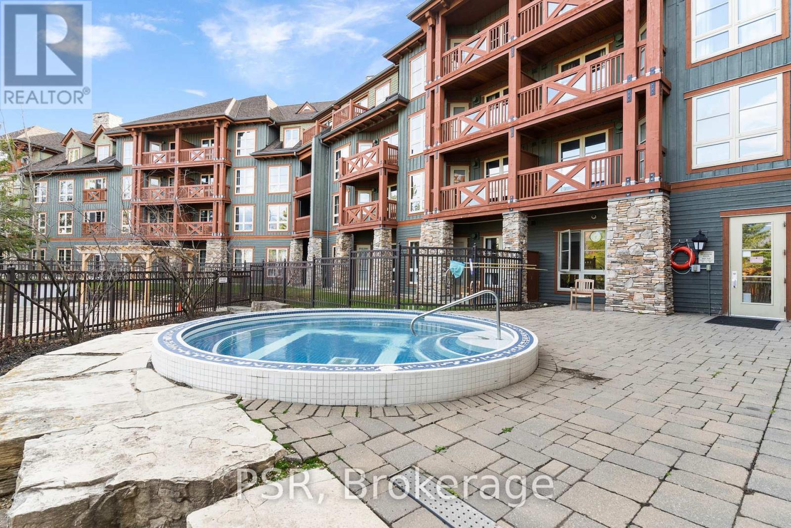 209 - 152 Jozo Weider Boulevard, Blue Mountains, ON - Outdoor With Balcony