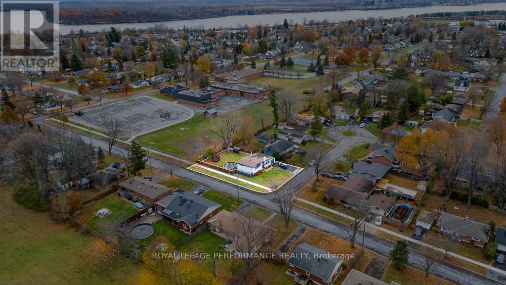 1402 Boyd Street, Cornwall, ON - Outdoor With View