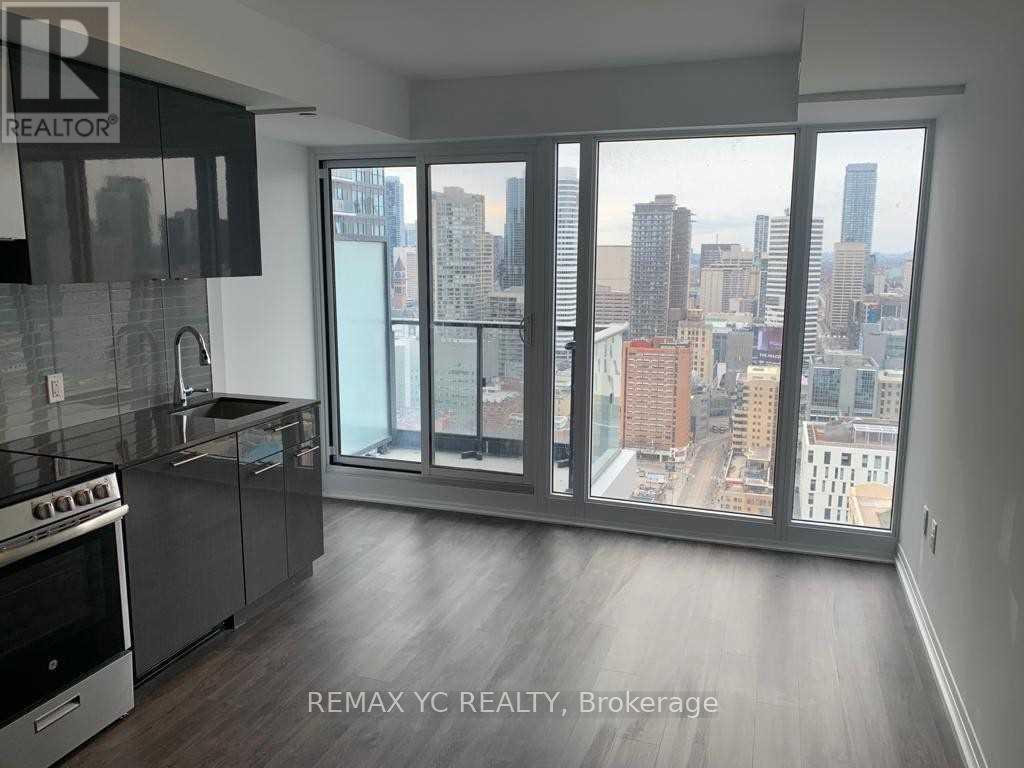 3207 - 251 Jarvis Street, Toronto, ON - Indoor Photo Showing Kitchen With Upgraded Kitchen