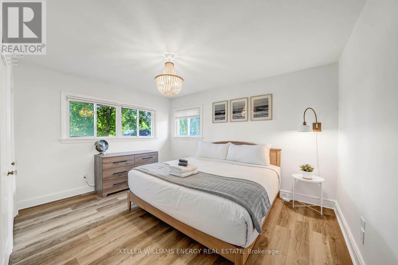 421 Bloomfield Main Street, Prince Edward County (Bloomfield Ward), ON - Indoor Photo Showing Bedroom