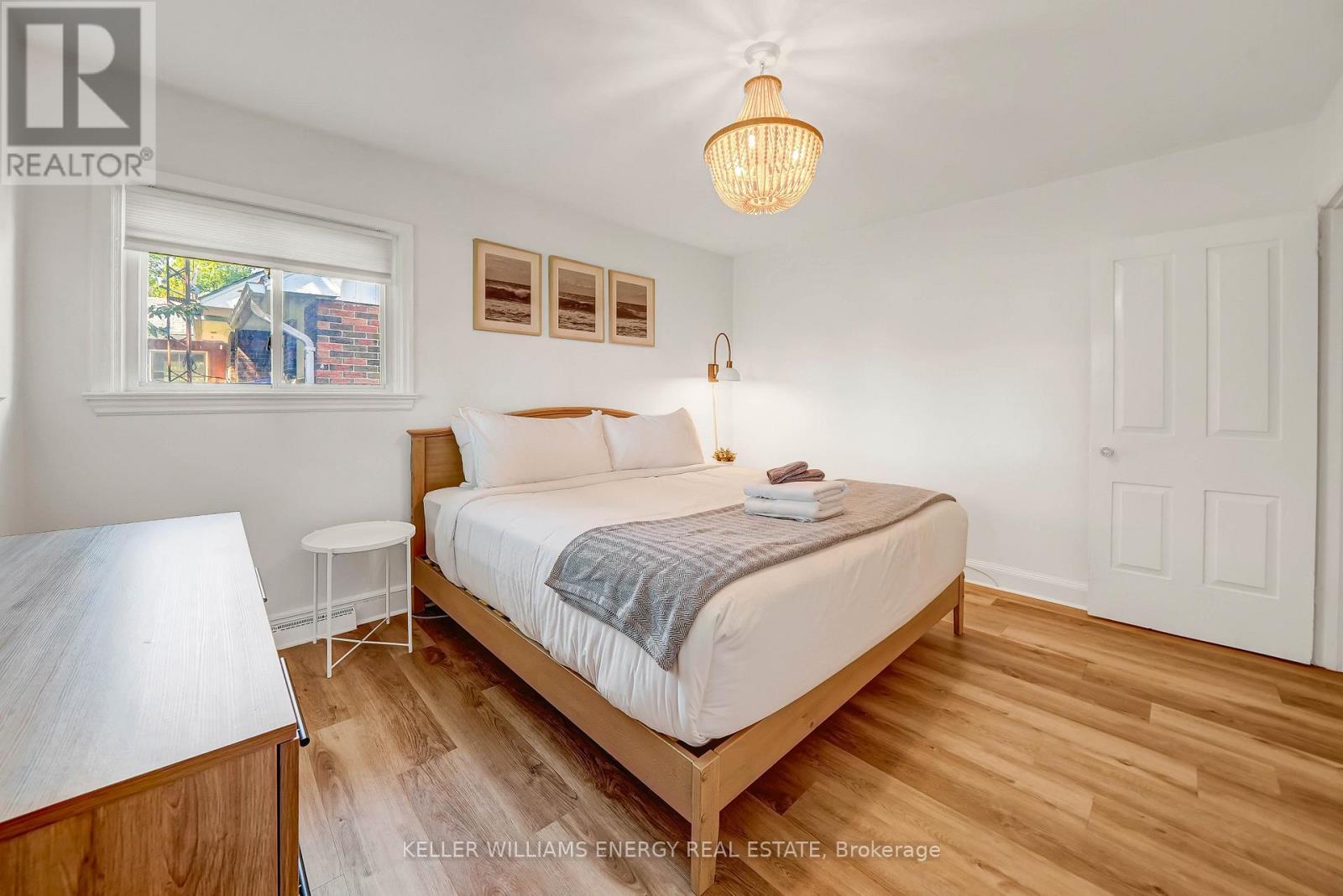 421 Bloomfield Main Street, Prince Edward County (Bloomfield Ward), ON - Indoor Photo Showing Bedroom