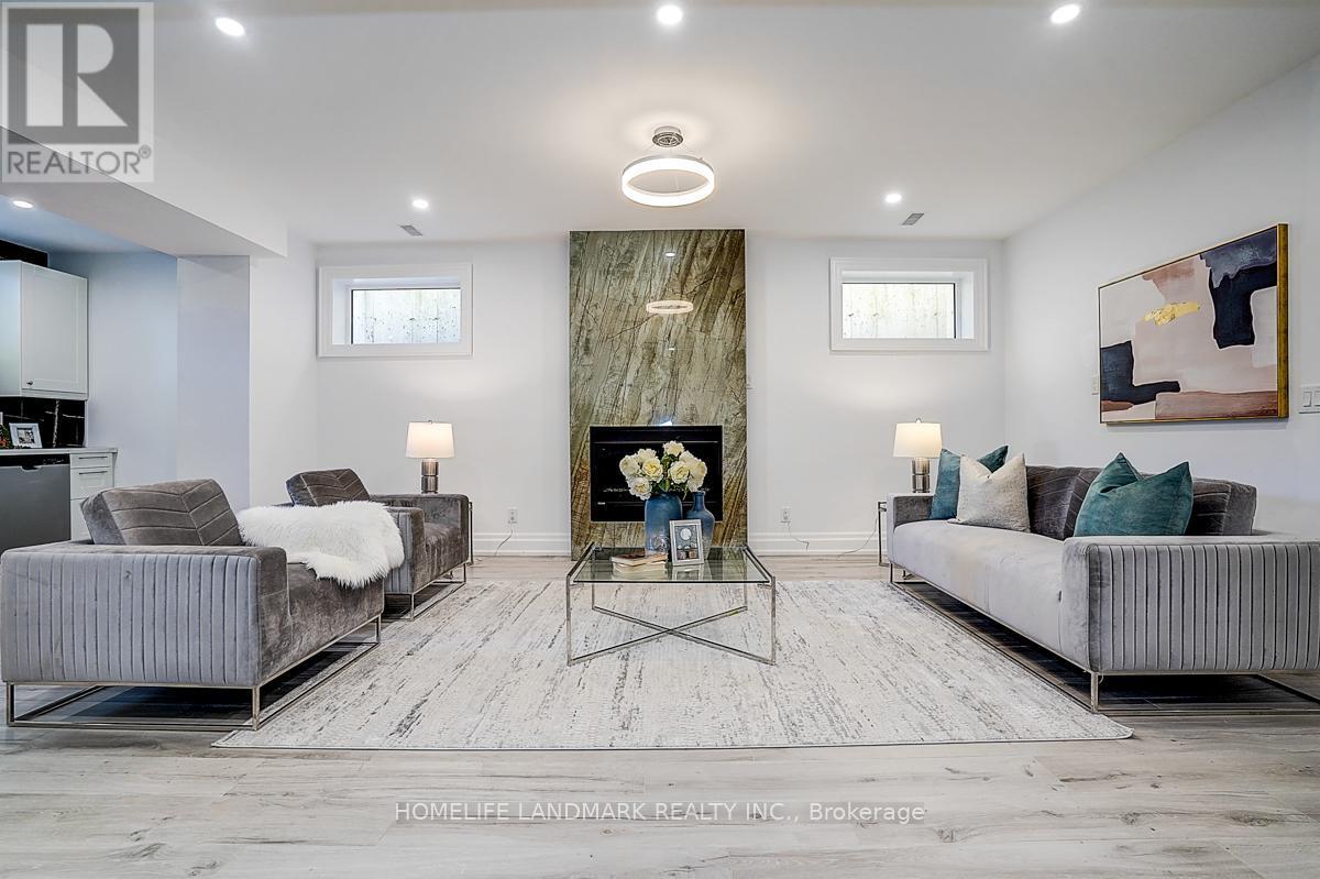 937 Goodwin Road, Mississauga, ON - Indoor