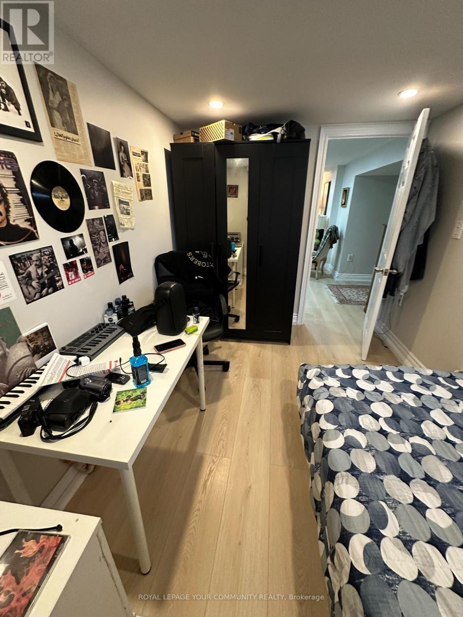 100 Richardson Dr Drive, Aurora, ON - Indoor