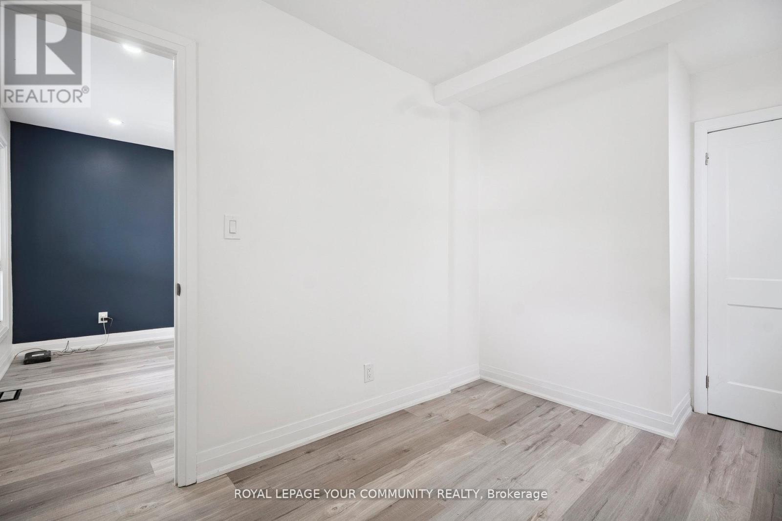 8 Merchison Avenue, Hamilton, ON - Indoor Photo Showing Other Room