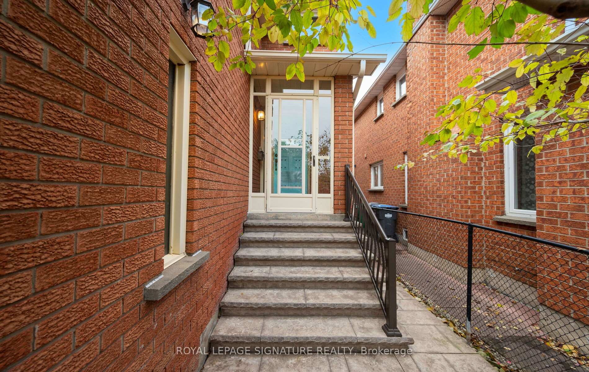 3509 Woodhurst Crescent, Mississauga, ON - With Exterior