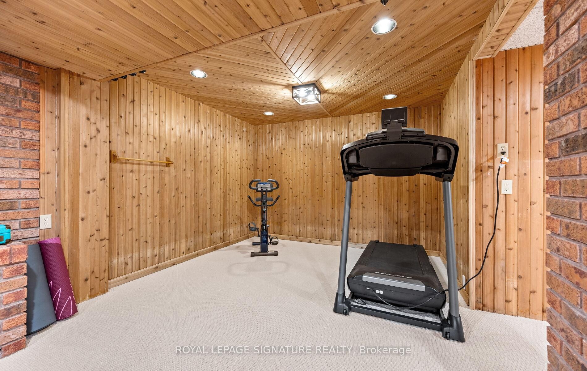 3509 Woodhurst Crescent, Mississauga, ON - Indoor Photo Showing Gym Room