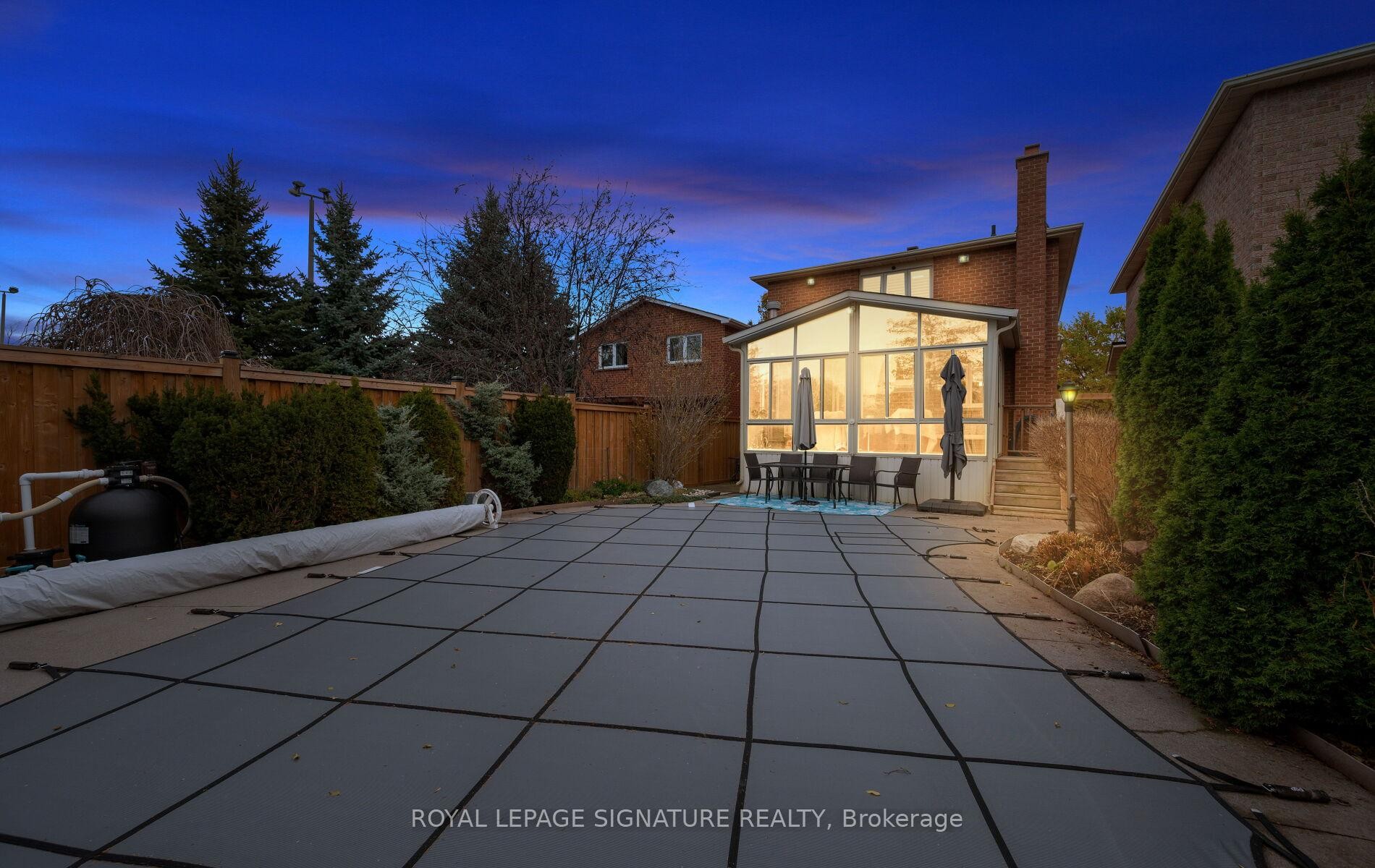 3509 Woodhurst Crescent, Mississauga, ON - Outdoor