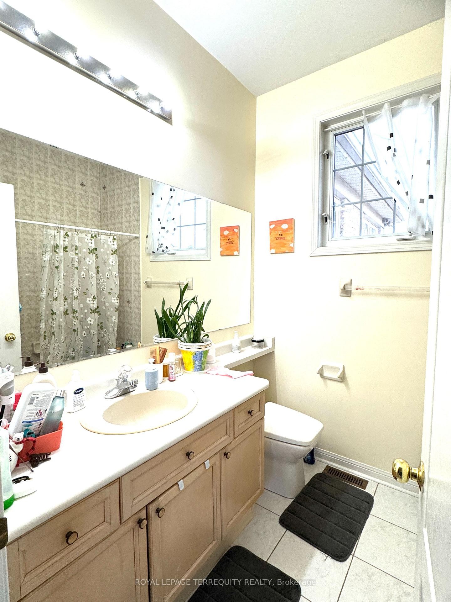 2 Binnery Drive, Brampton, ON - Indoor Photo Showing Bathroom