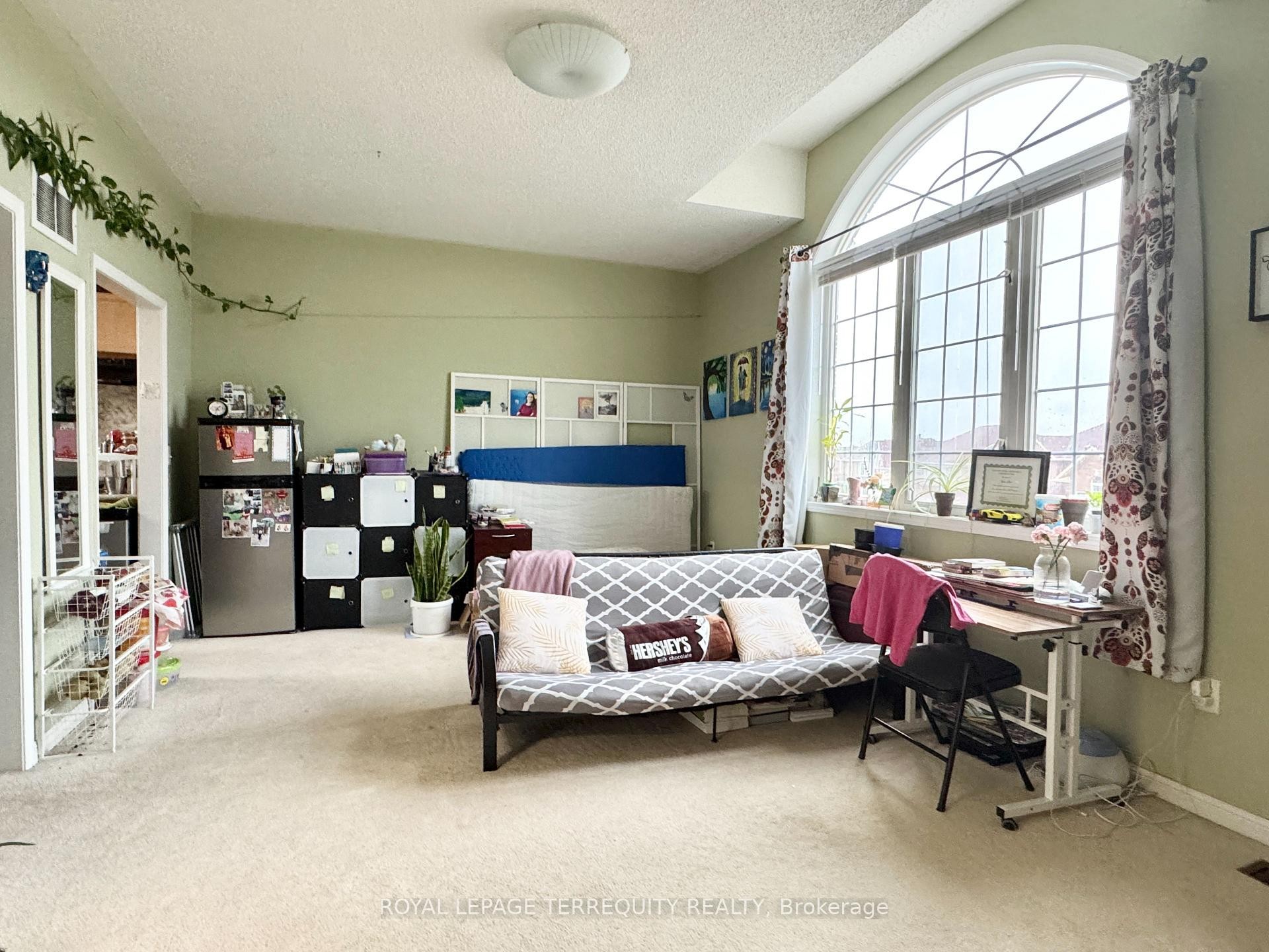 2 Binnery Drive, Brampton, ON - Indoor