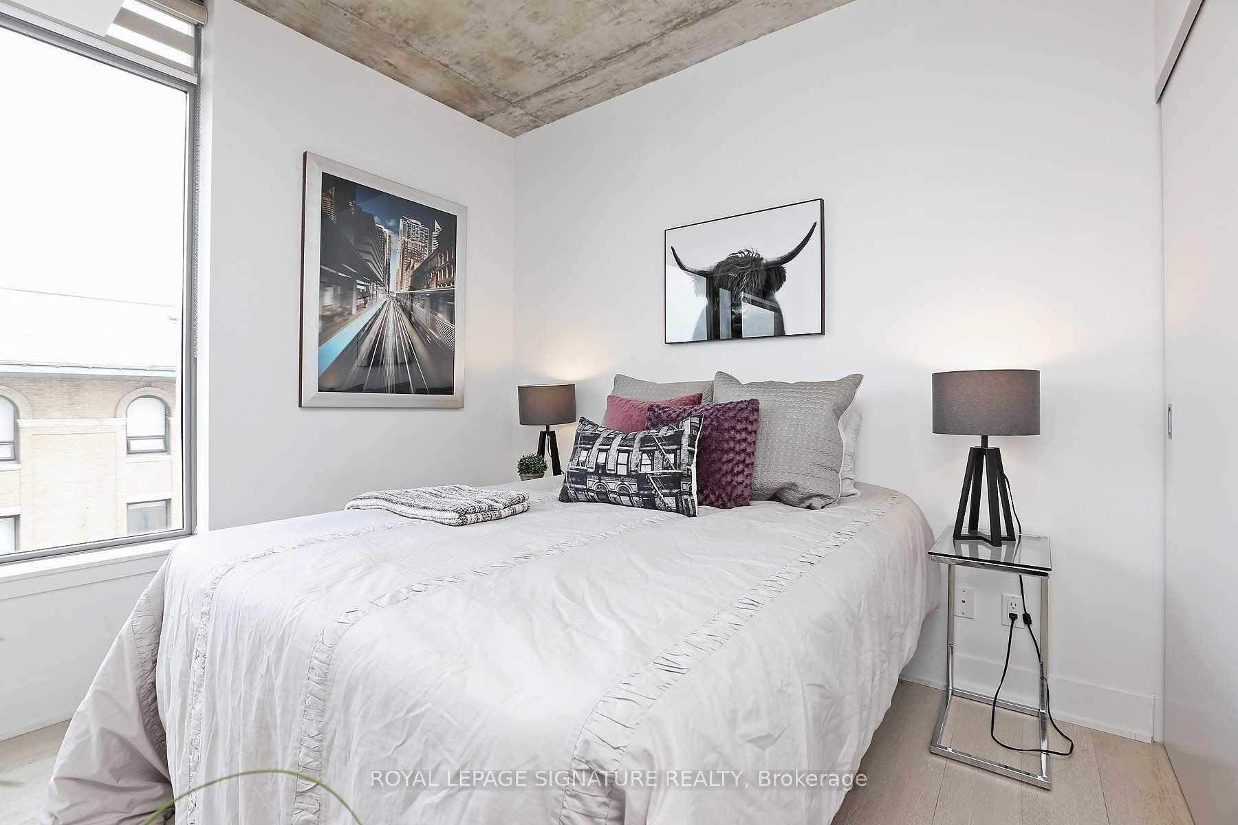 312-630 Queen Street E, Toronto, ON - Indoor Photo Showing Bedroom